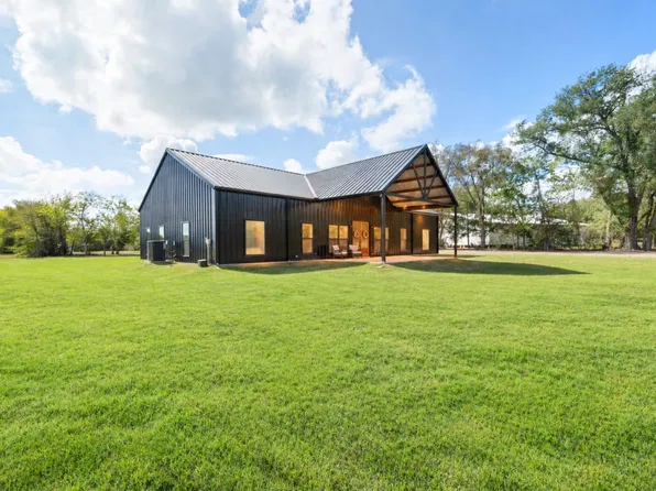 3765 Vz County Road 1806, Grand Saline, TX 75140