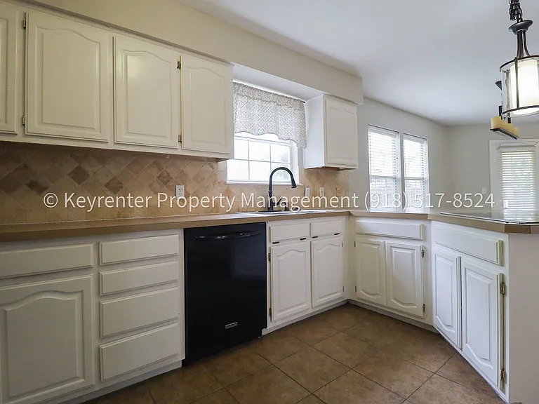 1228 W 112th Dr S — Photo 17