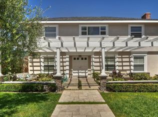 310 Robinhood Ln, Costa Mesa, CA 92627