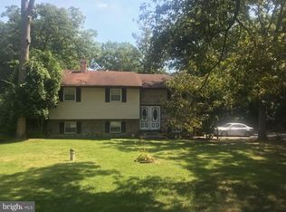 149 Magothy Beach Rd, Pasadena, MD 21122