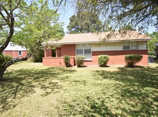 486 McBain Dr, Fayetteville, NC 28305