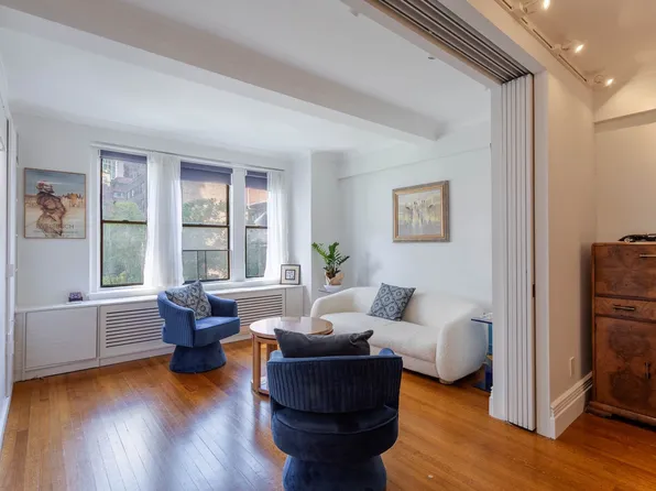 865 United Nations Plaza image 3 of 9