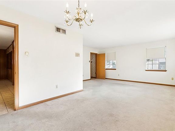 4th image of 1500 High Ave