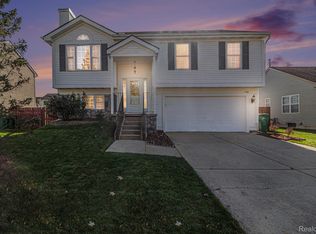 7232 Cypress Pointe Dr, Ypsilanti, MI