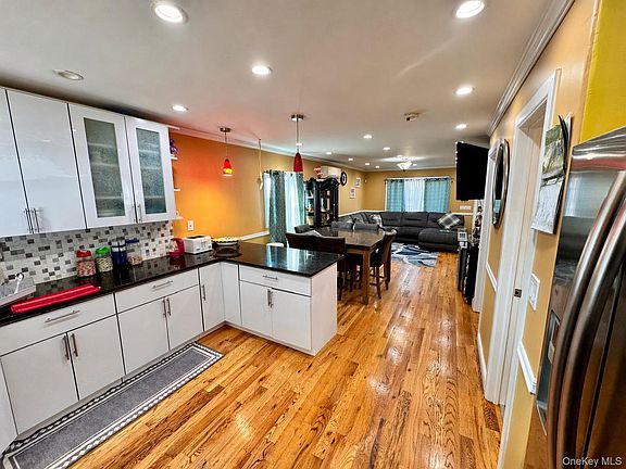 5th image of 12029 Inwood Street