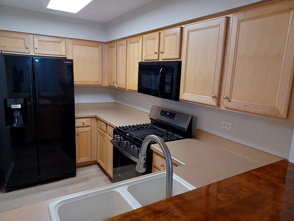 2 bed, 2.5 bath, 1311 sqft, $2,100 — Photo 4