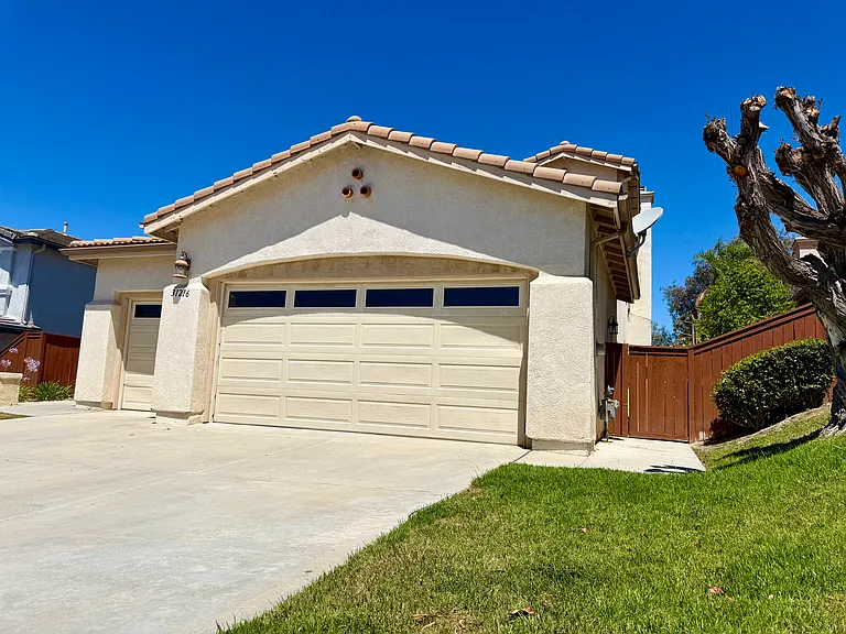 31216 Firestone St — Photo 2