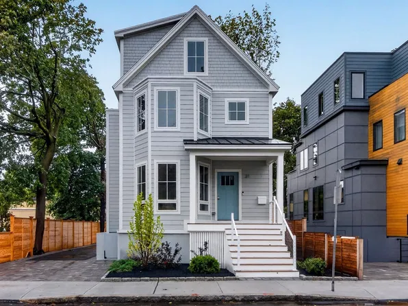 21 Cottage Park Ave, Cambridge, MA 02140
