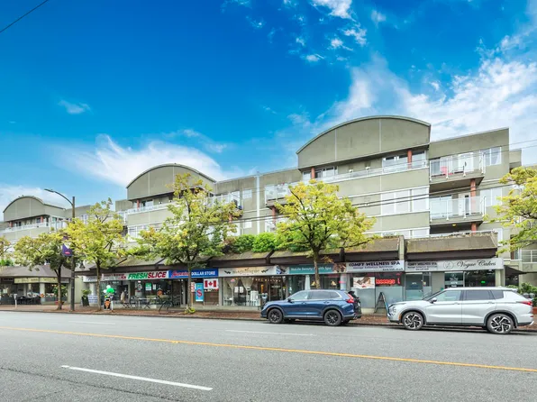 3280 Broadway W #107, Vancouver, BC V6K 2H4