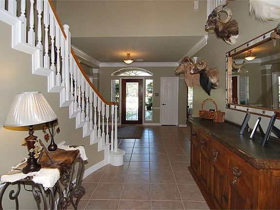 2nd image of 2315 Lochmere Way