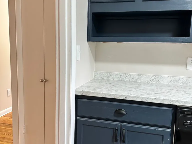 2711 Riedling Dr — Photo 6
