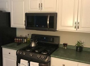 67 Norfolk St APT 4, Hampstead, NH 03841