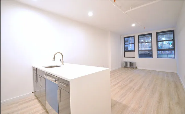 Rented by The Moinian Group | media 10