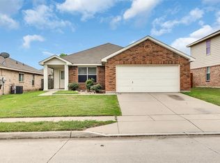 2152 Laughlin Rd, Fort Worth, TX 76177