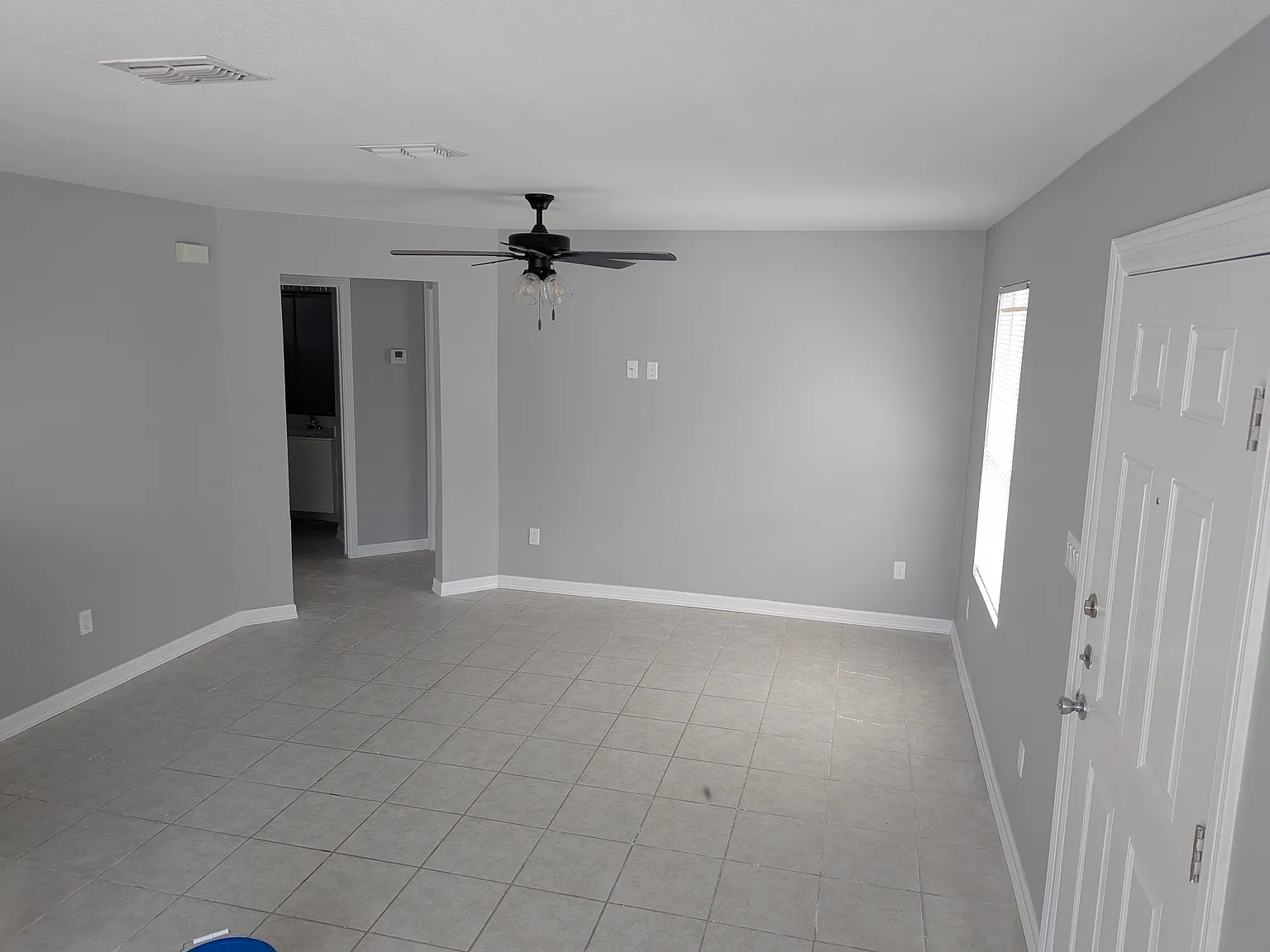 2 bed, 960 sqft, $1,050 — Photo 1