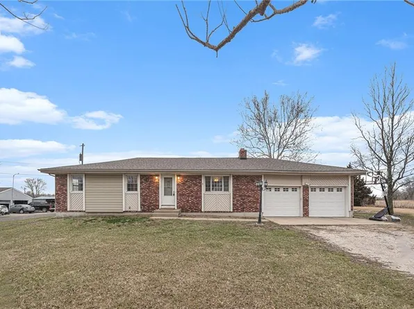 31030 W 327th St, Paola, KS 66071