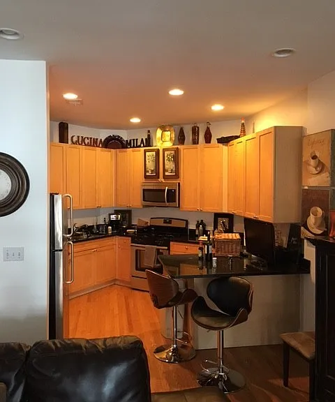 1216 N Lasalle St #4 — Photo 9