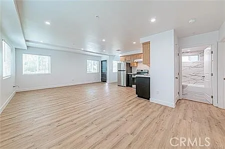 10424 Graham Ave — Photo 4
