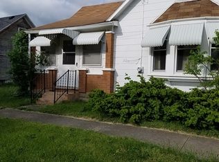 108 Harrison Ave, Dixon, IL 61021
