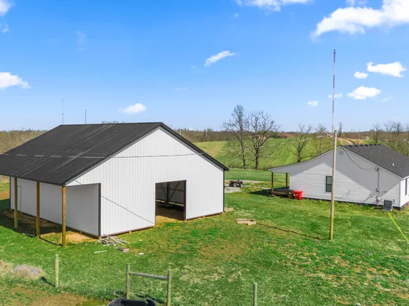 700 Nick Ln, Winchester, KY 40391