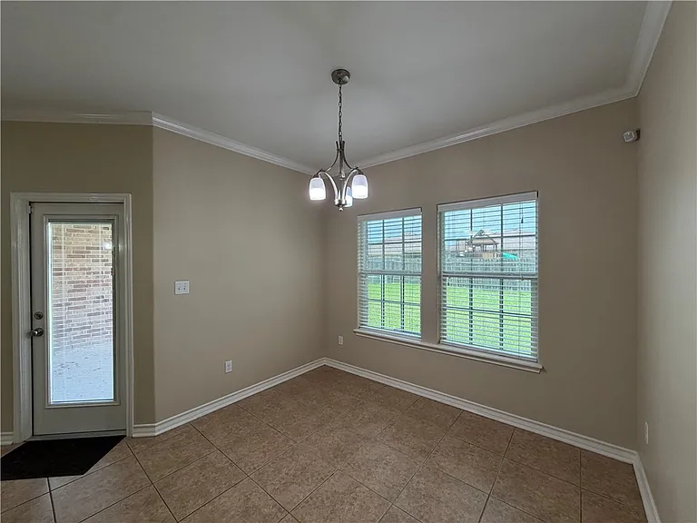 6905 Aaron Dr — Photo 14