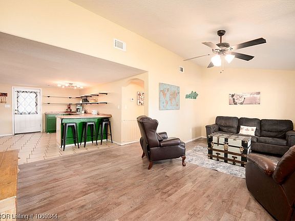 4th image of 510 N 19th St