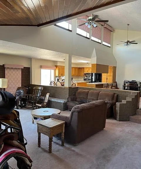 1077 Don Felipe Rd — Photo 9