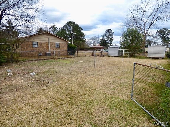 5th image of 3713 Willow Ln