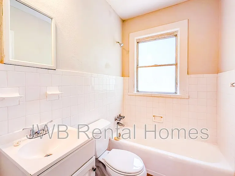 1166 Hamilton St — Photo 8