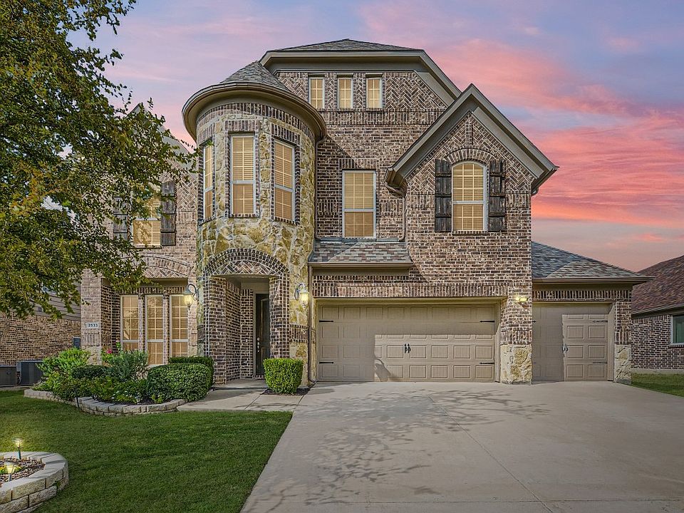 1st image of 2533 Playa Del Mar Dr