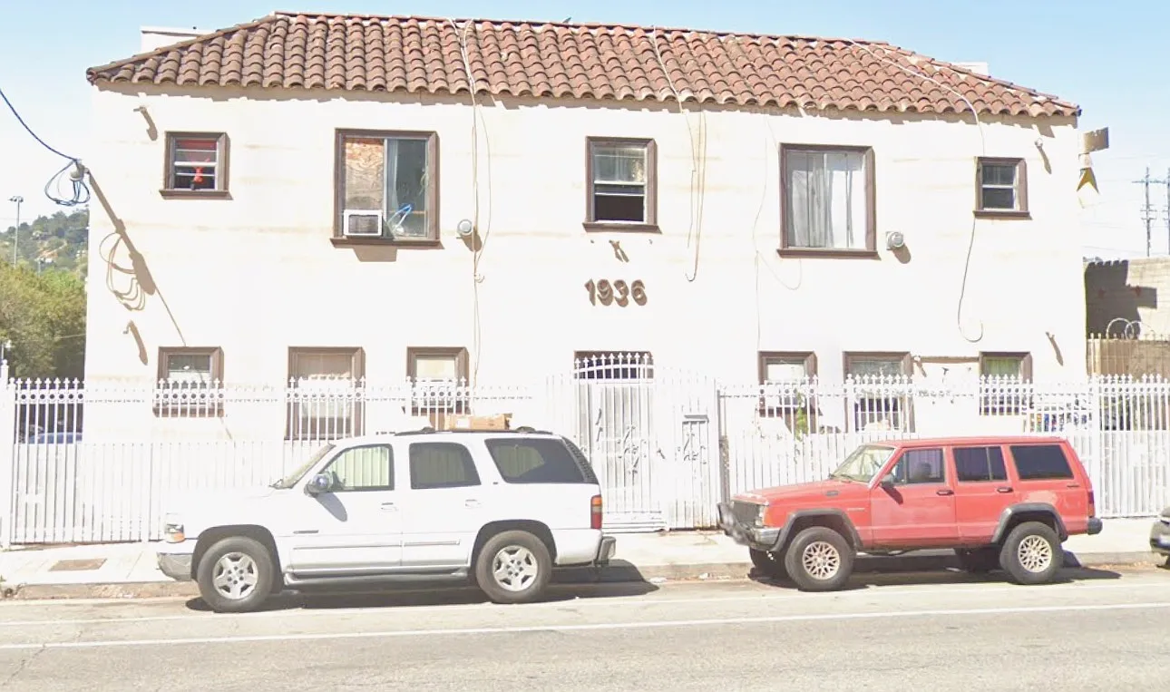 1 bed, 700 sqft, $1,800 — Photo 1
