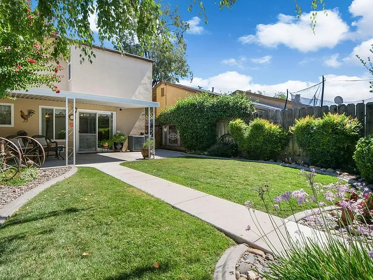 6827 Butler Ct — Photo 30
