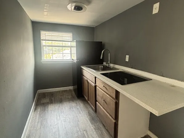 7049 Avenue E #1, Houston, TX 77011