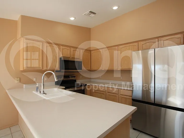 16805 E Glenbrook Blvd — Photo 2