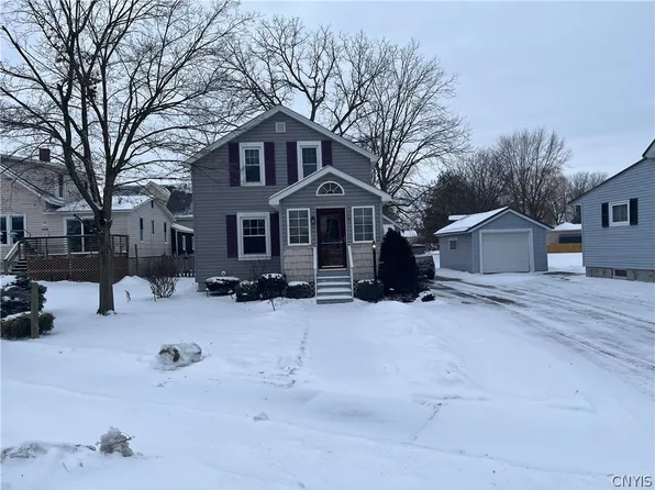 7 School St, Vernon, NY 13476