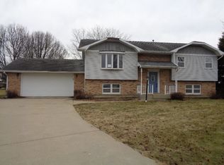 8065 Ashley Rd, Morris, IL 60450