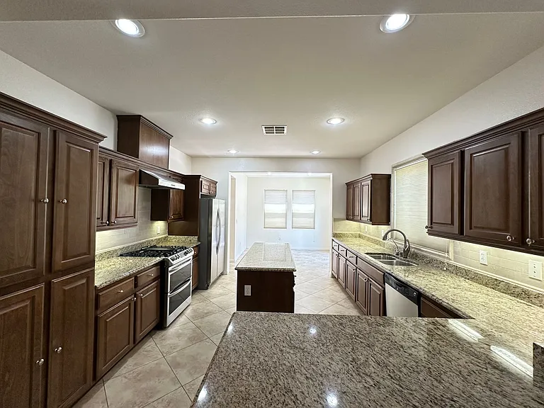 5523 Candle Pine Way — Photo 8