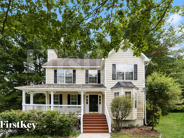 1270 Summit Point Ln — Photo 1