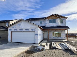 884 E Kinsley Ave, Hermiston, OR 97838