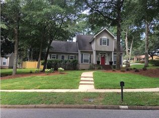 504 Lakeview Dr W, Mobile, AL 36695