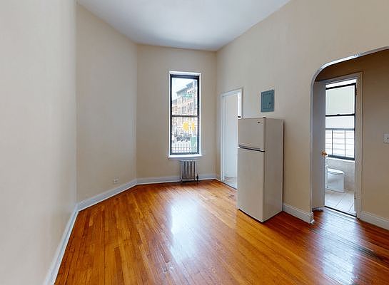 3rd image of 87 Hamilton Pl APT 1N