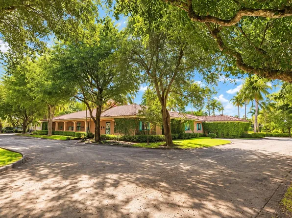 3206 Olde Hampton Dr, Wellington, FL 33414