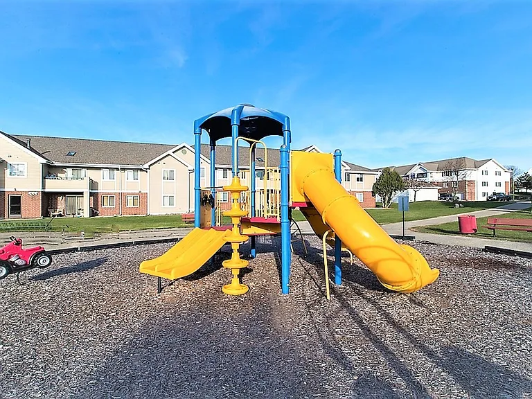 Chestnut Ridge Apartments — Photo 24