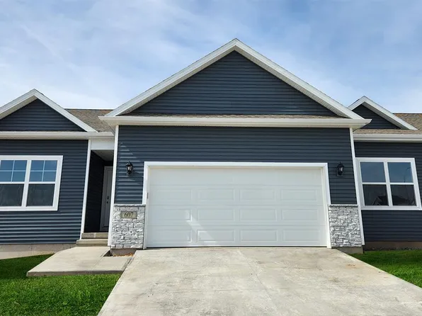 607 Thomas St, Tiffin, IA 52340