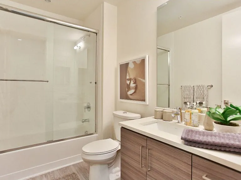Dusk Scottsdale Apartments — Photo 12