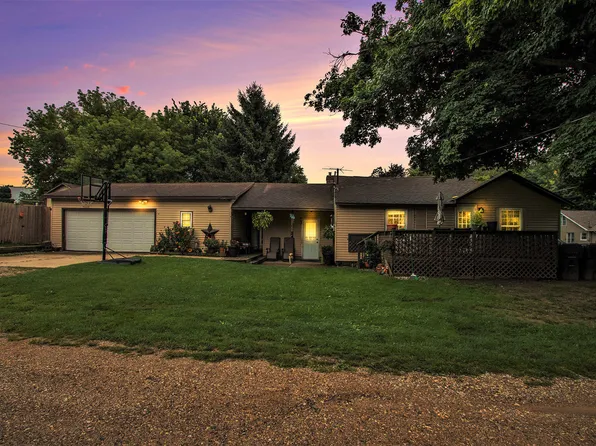 495 4th St, Benton Harbor, MI 49022