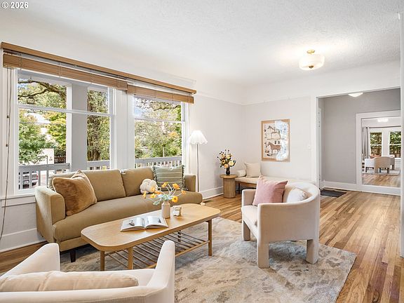 5th image of 4124 SE Long St