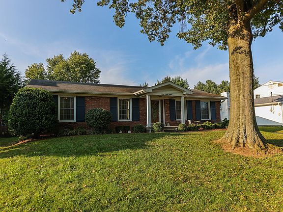 3rd image of 3711 Whitehall Ct