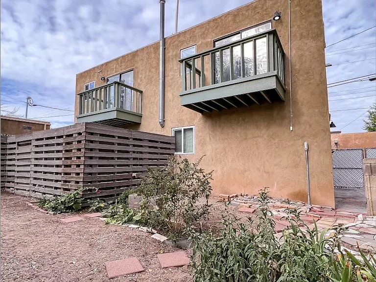 203 Vassar Dr SE #C — Photo 3