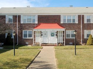 900 N Beach Ave APT 13, Beach Haven, NJ 08008